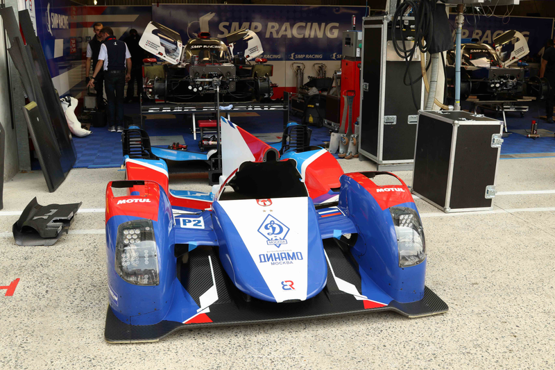 Illustration for article titled Le Mans Pits and Paddock